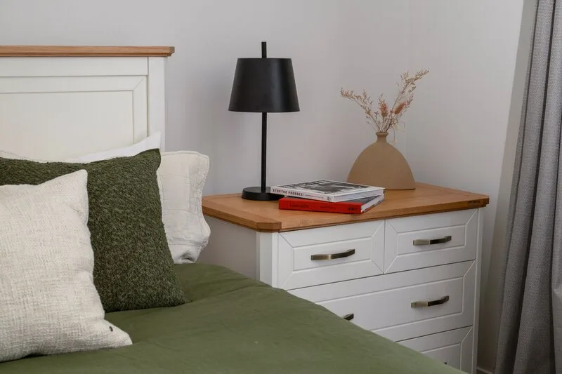 A warm bedroom with Bask objects